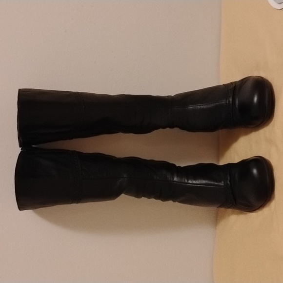 La Canadienne Tahra Kitten Heel Tall Black Leather Boots Size 7 - Picture 3 of 8